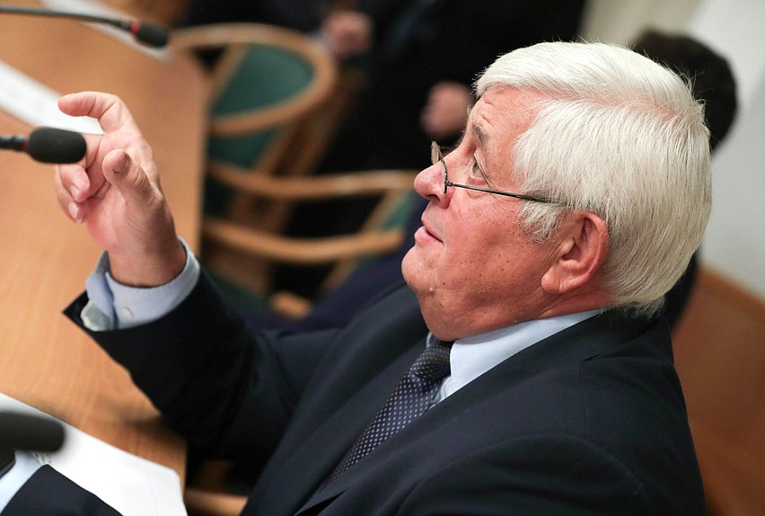 Первый заместитель Председателя Комитета по строительству и жилищно-коммунальному хозяйству Павел Качкаев