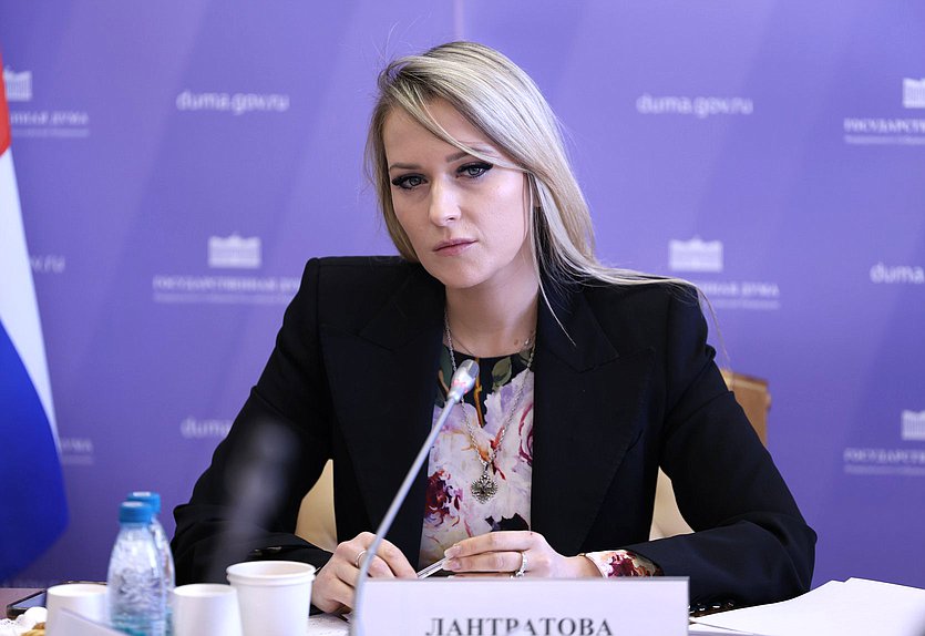 Председатель Комитета по развитию гражданского общества, вопросам общественных и религиозных объединений Яна Лантратова