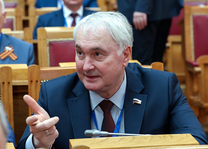 Председатель Комитета по обороне Андрей Картаполов