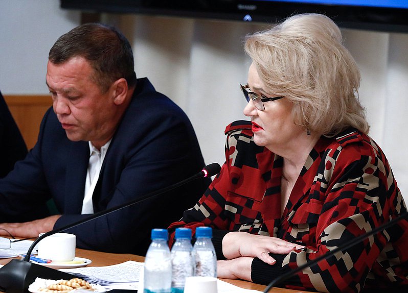 Председатель Комитета по защите семьи, вопросам отцовства, материнства и детства Нина Останина