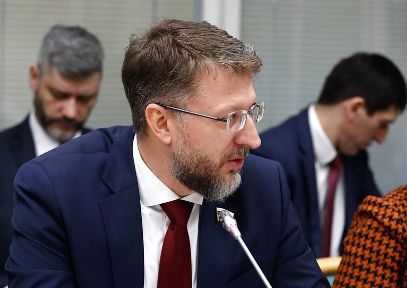 Член Комитета по развитию Дальнего Востока и Арктики Дмитрий Погорелый