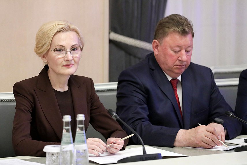 Deputy Chairwoman of the State Duma Irina Yarovaya and Chairman of the Committee on Agrarian Issues Vladimir Kashin