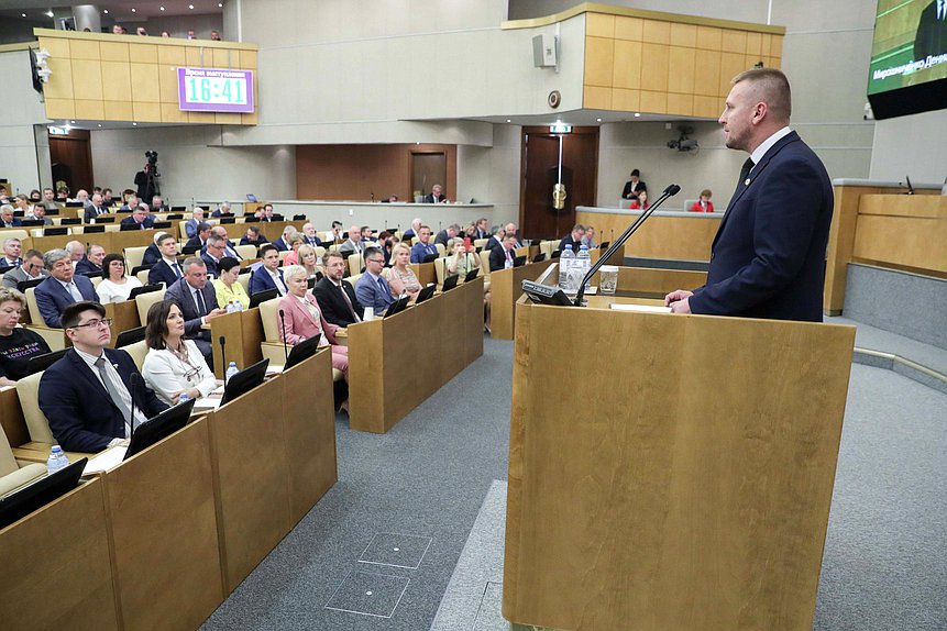 Председатель Народного Совета ЛНР Денис Мирошниченко