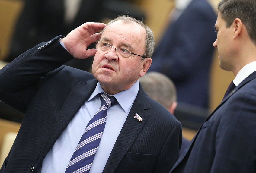 Член Комитета по бюджету и налогам Виктор Селиверстов