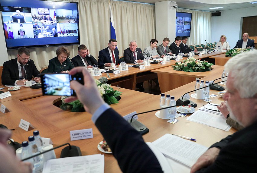 Парламентские слушания на тему «Совершенствование правового регулирования вопросов многолетней (вечной) мерзлоты»