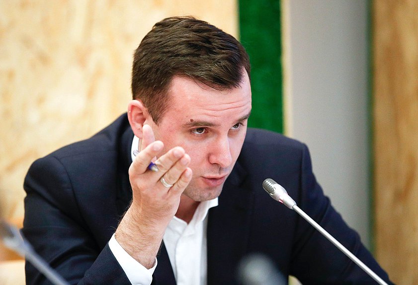 Председатель Комитета по малому и среднему предпринимательству Александр Демин