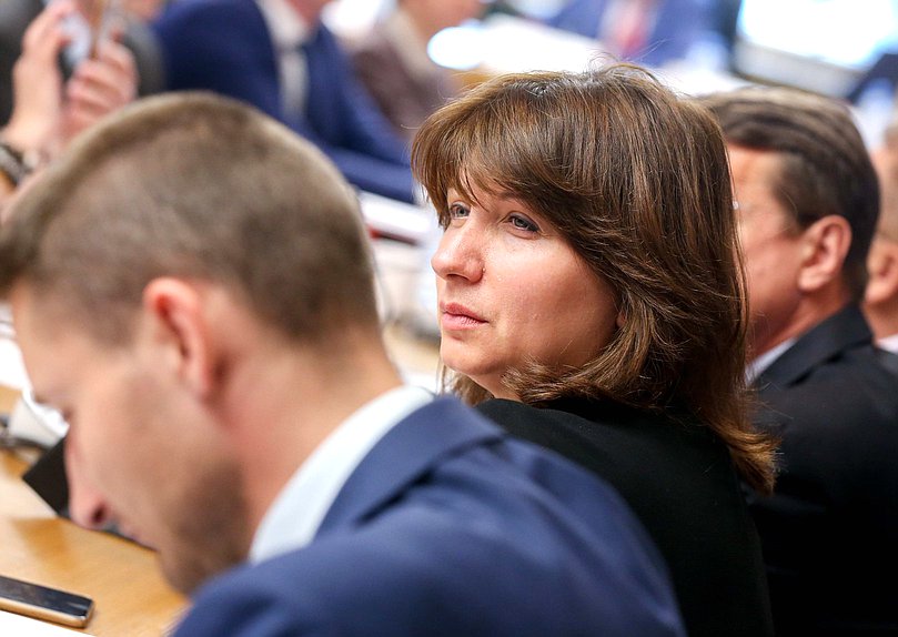Круглый стол на тему «Роль национальной системы профессиональных квалификаций в развитии кадрового потенциала России»