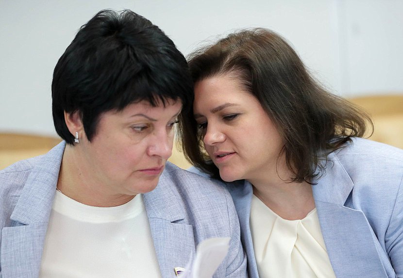 Заместители Председателя Комитета по туризму и развитию туристической инфраструктуры Татьяна Лобач и Наталья Костенко