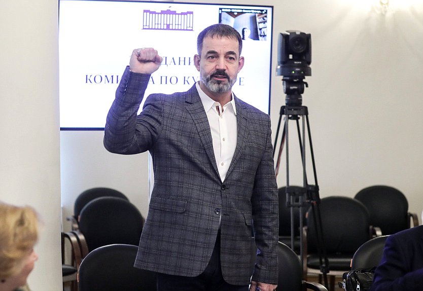 Первый заместитель Председателя Комитета по культуре Дмитрий Певцов
