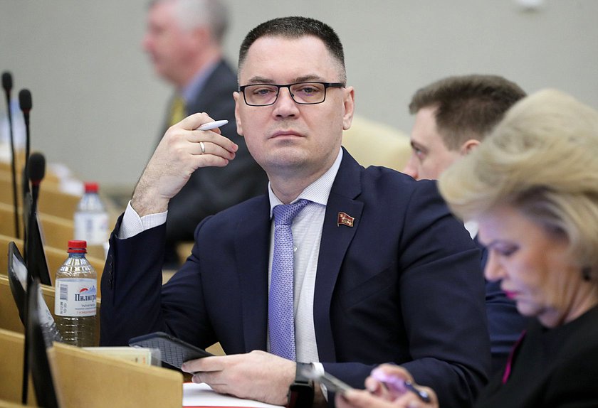 Заместитель Председателя Комитета по вопросам собственности, земельным и имущественным отношениям Алексей Корниенко