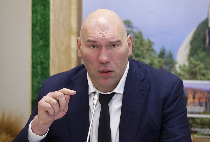 Первый заместитель Председателя Комитета по туризму и развитию туристической инфраструктуры Николай Валуев