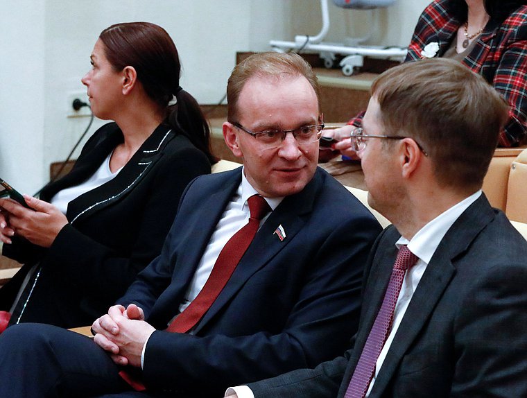 Член Комитета по охране здоровья Михаил Кизеев