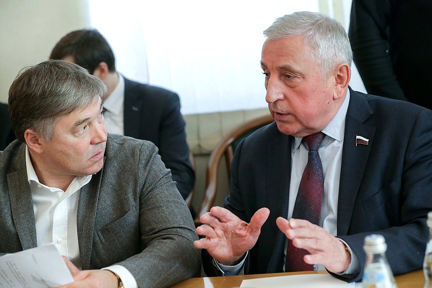 Председатель Комитета по региональной политике и проблемам Севера и Дальнего Востока Николай Харитонов