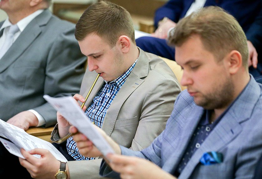 Член Комитета по физической культуре, спорту, туризму и делам молодежи Василий Власов
