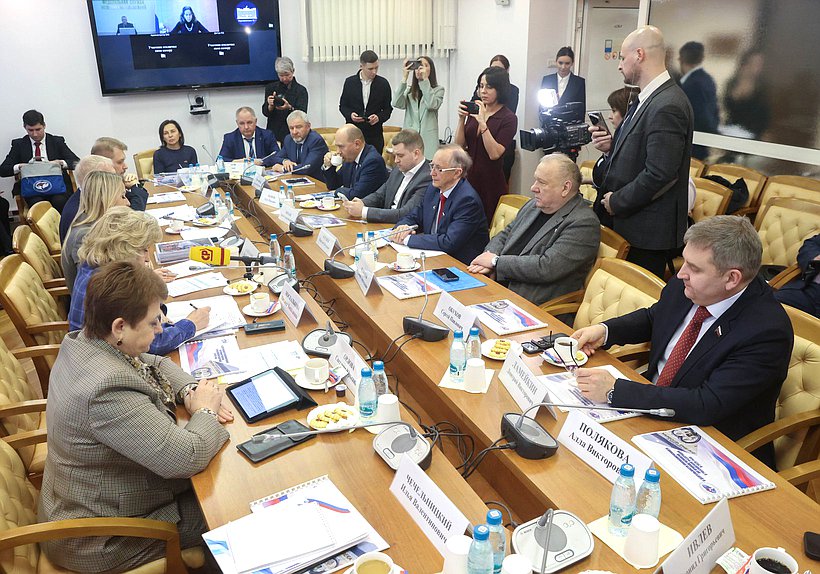 Расширенное совместное заседание Комитетов по развитию гражданского общества, вопросам общественных и религиозных объединений и по контролю