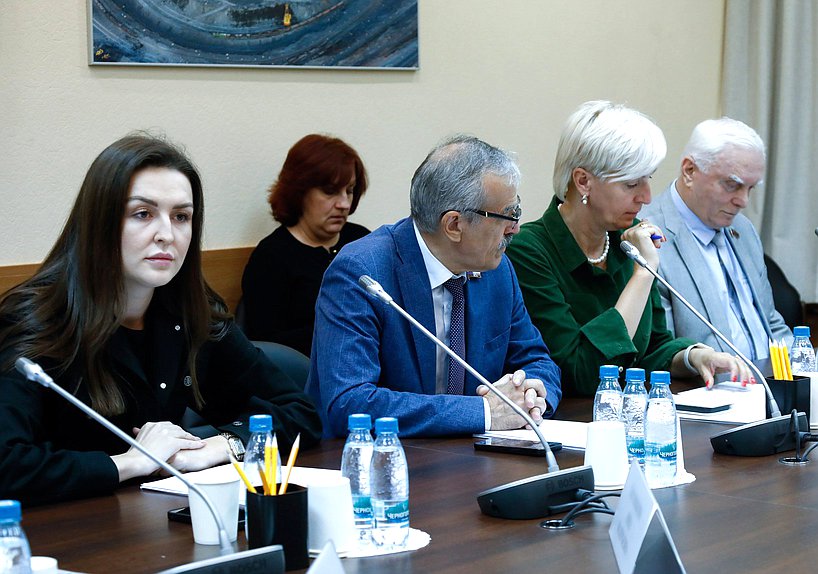 Член Комитета по просвещению Анна Скрозникова