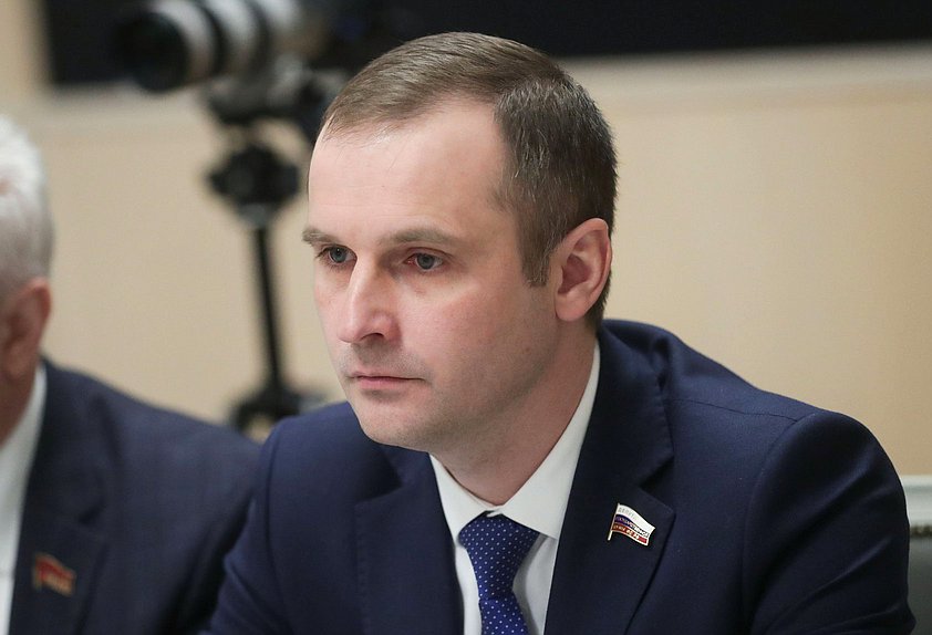 نائب رئيس لجنة حماية الصحة سيرجي ليونوف