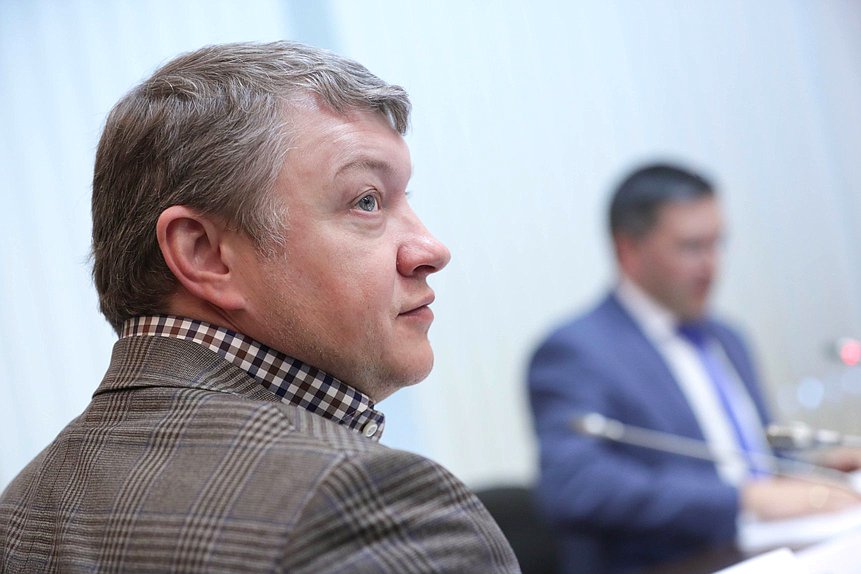 Заместитель Председателя Комитета по экологии, природным ресурсам и охране окружающей среды Евгений Марков