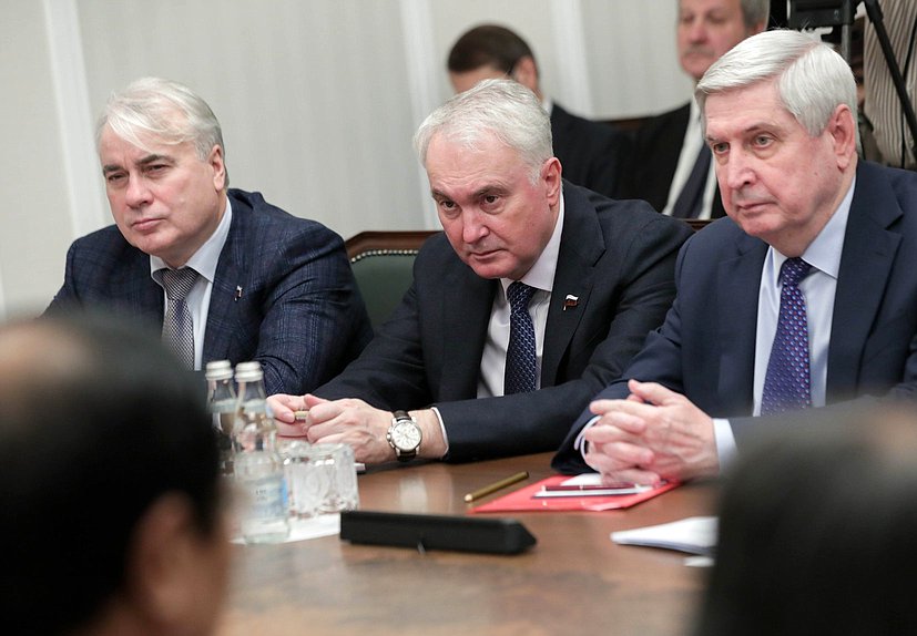 First Deputy Chairman of the State Duma Ivan Melnikov, Chairman of the Committee on Defence Andrey Kartapolov and Chairman of the Committee on Energy Pavel Zavalny
