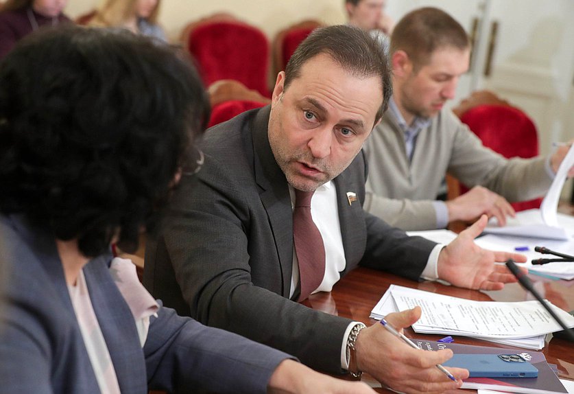 Председатель Комитета по физической культуре и спорту Дмитрий Свищев