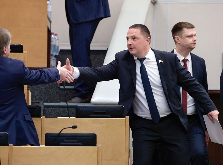 Член Комитета по государственному строительству и законодательству Дмитрий Новиков