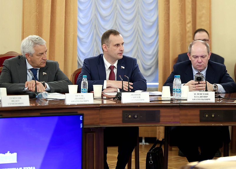Председатель Комитета по охране здоровья Сергей Леонов