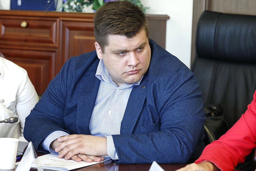 Программный директор "Точка кипения РЭУ имени Г. В. Плеханова", куратор проекта "Университет предпринимателей Олег Никитенко
