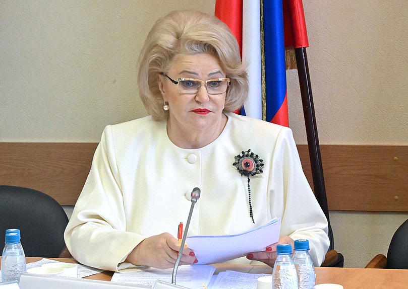 Председатель Комитета по защите семьи, вопросам отцовства, материнства и детства Нина Останина