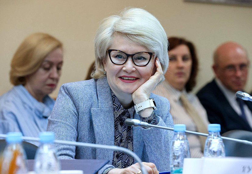 Член Комитета по просвещению Эльвира Аиткулова