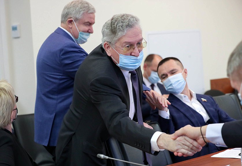Член Комитета по энергетике Иван Медведев