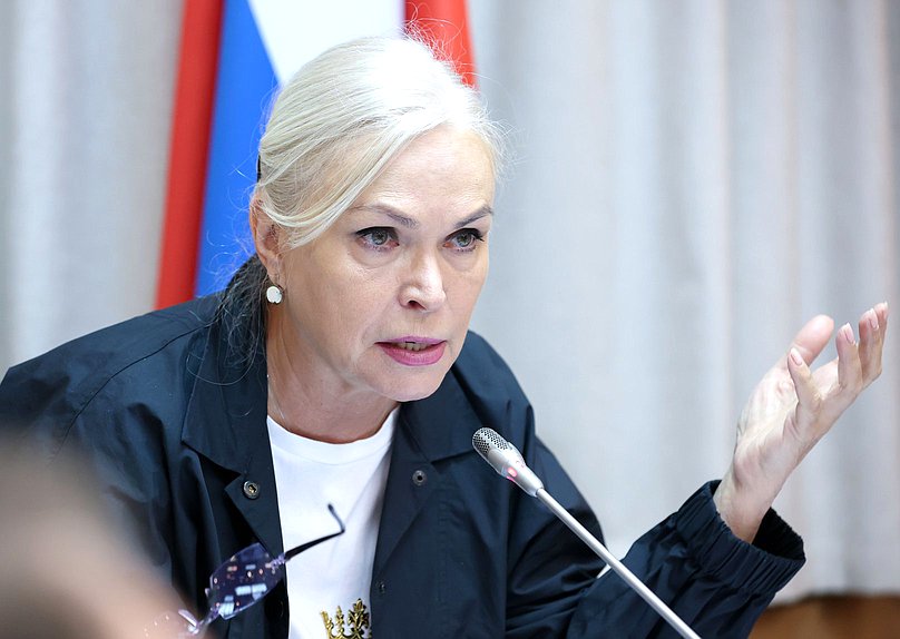 Председатель Комитета по просвещению Ирина Белых