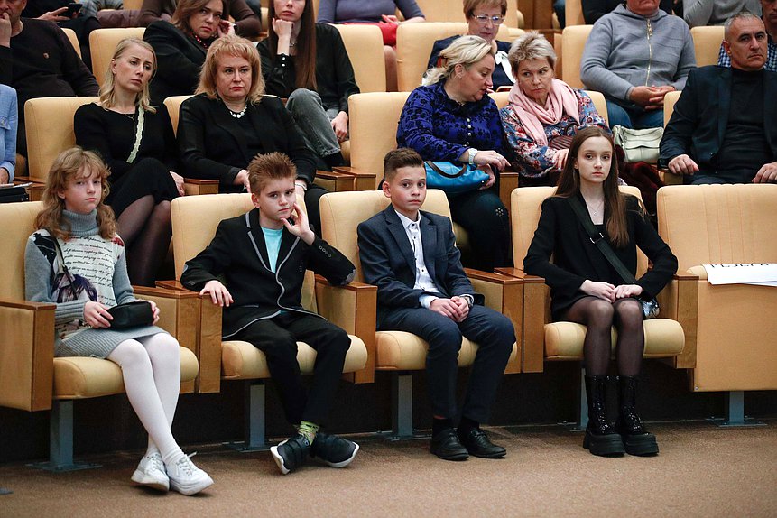 Презентация художественного социального фильма «Недетский дом»