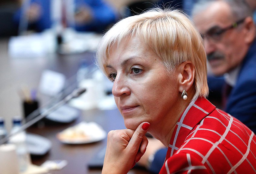 Заместитель Председателя Комитета по просвещению Ирина Ивенских