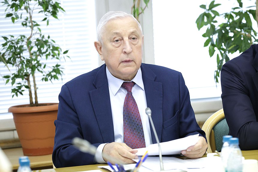 Председатель Комитета по развитию Дальнего Востока и Арктики Николай Харитонов