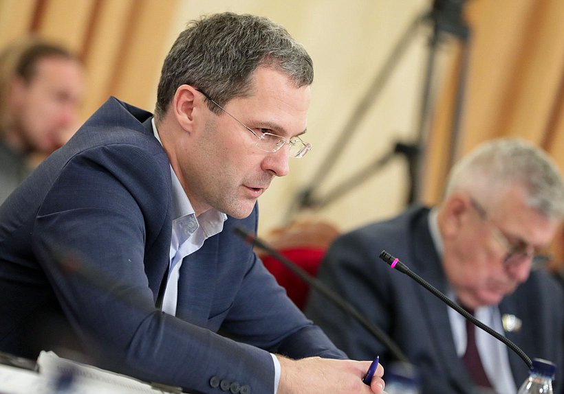 Круглый стол фракции партии «Новые люди» на тему «Защита прав предпринимателей в период специальной военной операции. Проблемы неправомерного изъятия собственности»