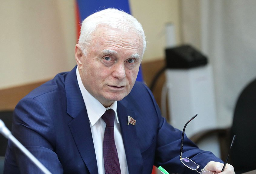 Заседание Комитета по просвещению