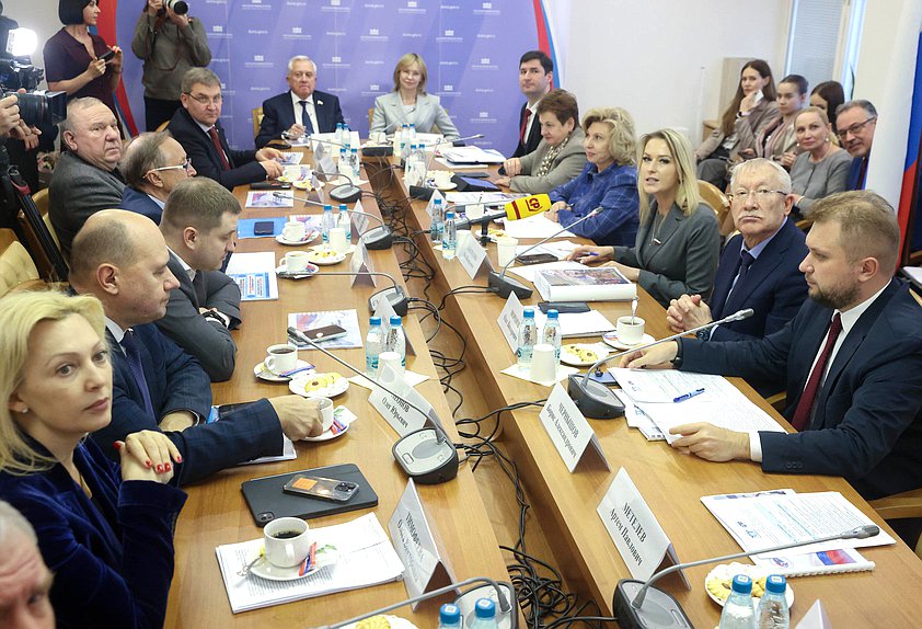 Расширенное совместное заседание Комитетов по развитию гражданского общества, вопросам общественных и религиозных объединений и по контролю