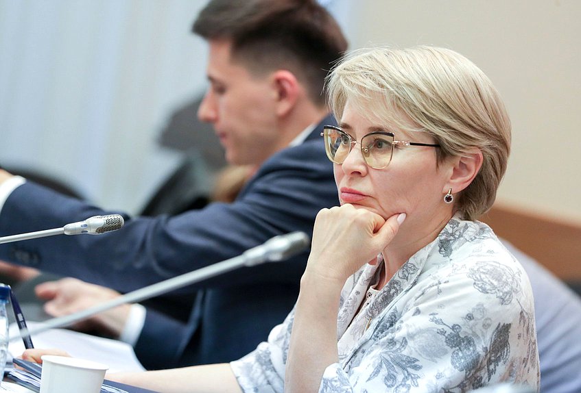 Член Комитета по просвещению Эльвира Аиткулова