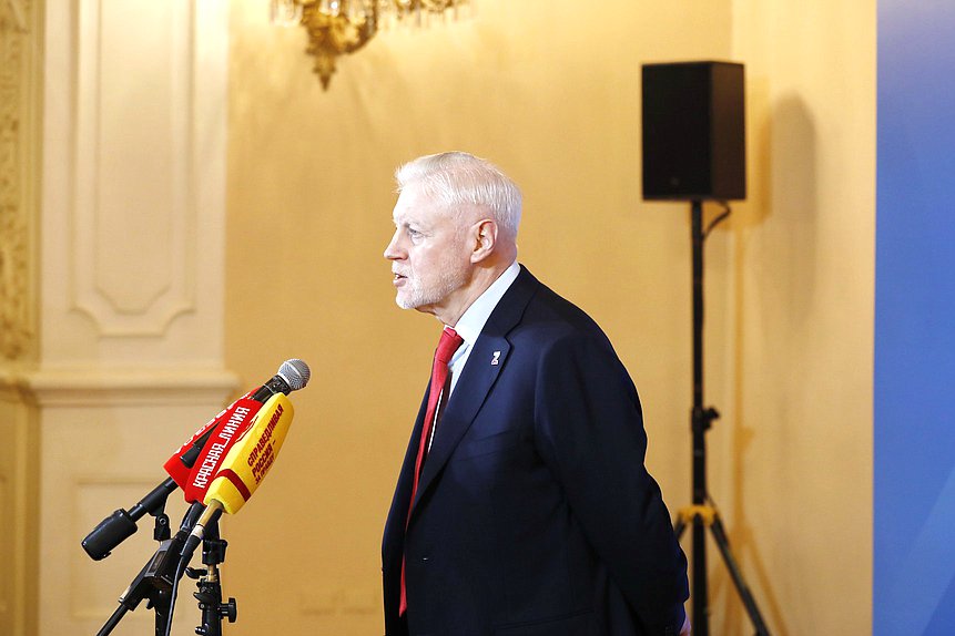 Руководитель фракции "Справедливая Россия" Сергей Миронов