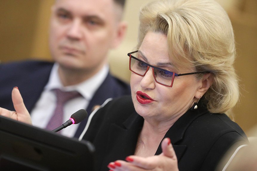 Председатель Комитета по вопросам семьи, женщин и детей Нина Останина