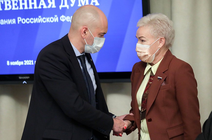 Первый заместитель Министра спорта РФ Азат Кадыров и член Комитета по физической культуре и спорту Рима Баталова