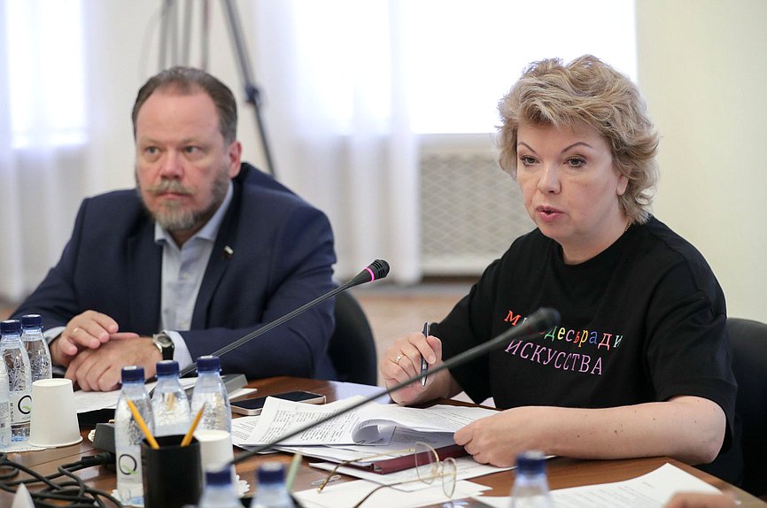 Председатель Комитета по культуре Елена Ямпольская и Первый заместитель Председателя Комитета Александр Шолохов