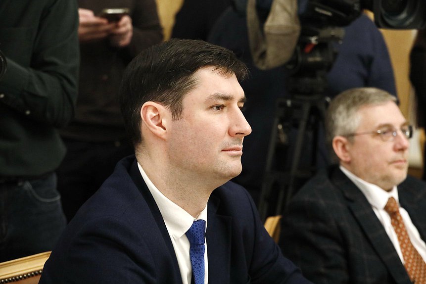 Расширенное заседание Экспертного совета при Комитете по международным делам на тему "Россия — ЕС: вероятность изменения политической ситуации"