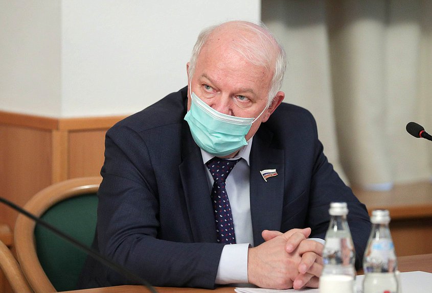 Заместитель Председателя Комитета по экологии и охране окружающей среды Анатолий Грешневиков