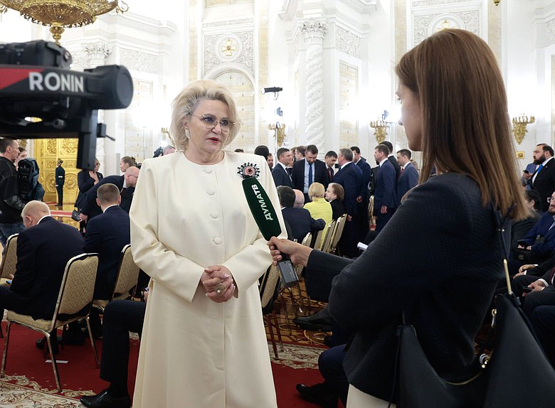 Председатель Комитета по защите семьи, вопросам отцовства, материнства и детства Нина Останина