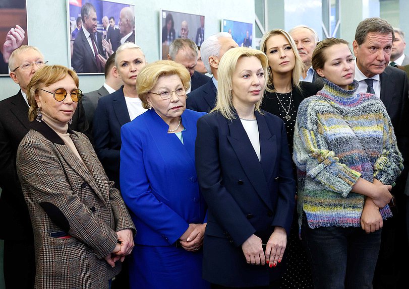 Генеральный директор ООО «Киностудия «Вертикаль» Екатерина Маскина, Первый заместитель Председателя Комитета по культуре Елена Драпеко, член Комитета по развитию гражданского общества, вопросам общественных и религиозных объединений Ольга Тимофеева и актриса Аглая Шиловская