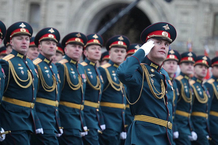 Парад в честь 76-й годовщины Победы в Великой Отечественной войне