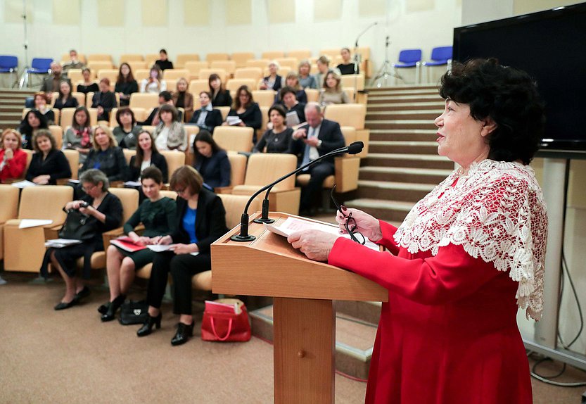 Председатель Комитета по вопросам семьи, женщин и детей Тамара Плетнева