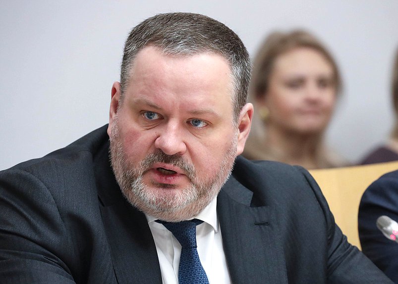 Министр труда и социальной защиты РФ Антон Котяков