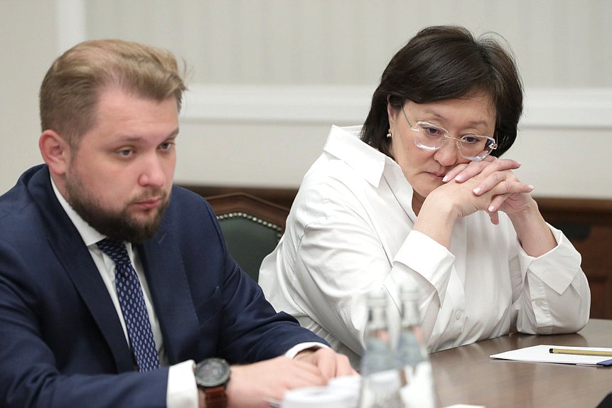 Deputy Chairman of the State Duma Boris Chernyshov and Deputy Chairwoman of the Committee on State Building and Legislation Sardana Avksentieva
